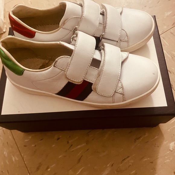 Kids Gucci sneakers size 30 good condition - Picture 3 of 4